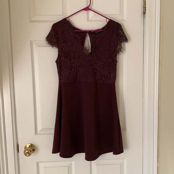 Deep Purple Lace Cocktail Dress - Picture 4 of 7